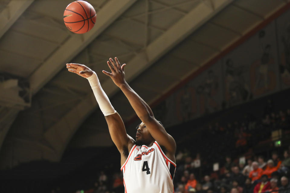 Oregon State guard Dexter Akanno shoots against Stanford during the first half of an NCAA college basketball game Thursday, Jan. 11, 2024, in Corvallis, Ore. (AP Photo/Amanda Loman)