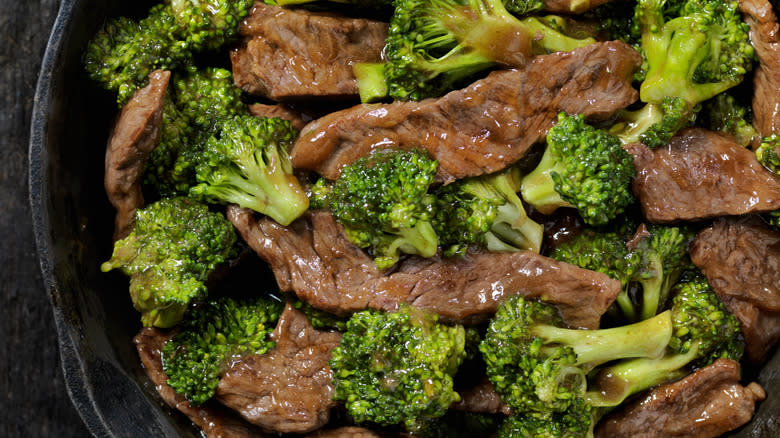 beef and broccoli in skillet