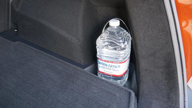 Take Advantage of the Nissan Rogue's Divide-N-Hide Cargo System - Lee Nissan