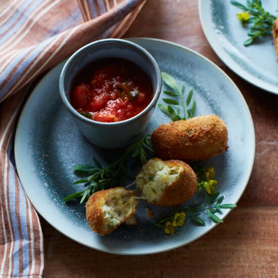 Potato-and-Mozzarella Croquettes