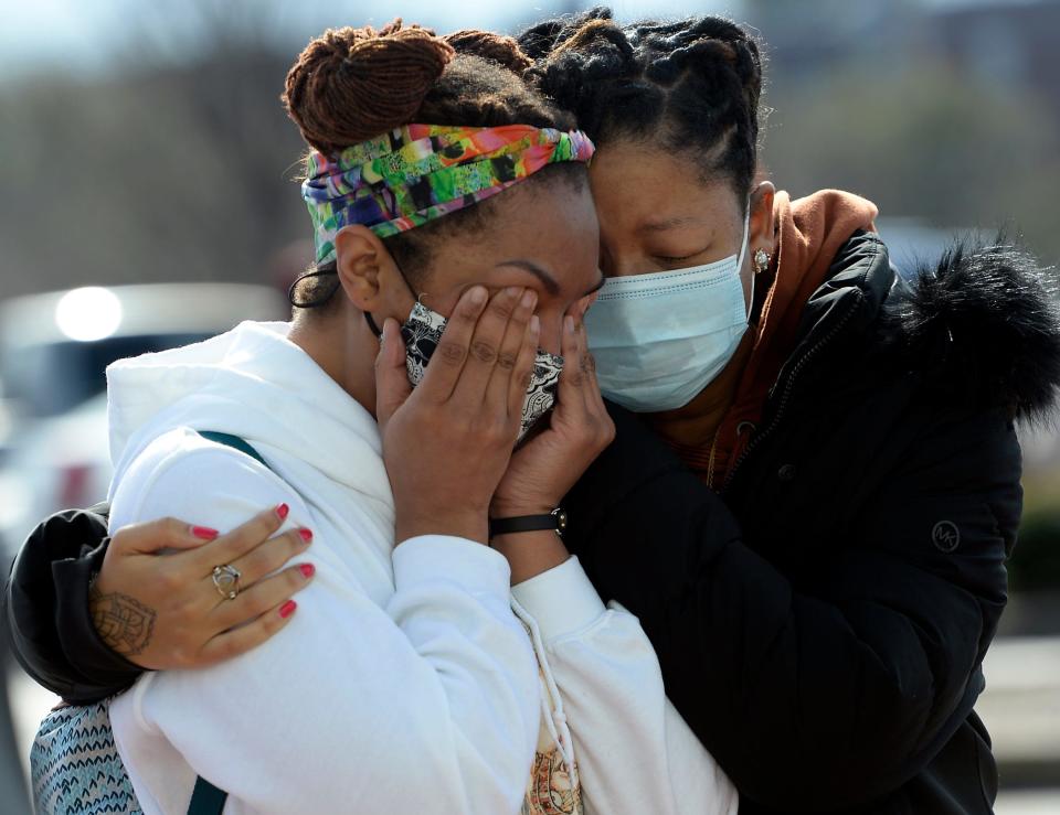 The life and talent of the MADDDArtist, Roderice Cardell, was mourned by friends, family and fellow local artists Sunday at the Black Lives Matter mural in downtown Spartanburg. 