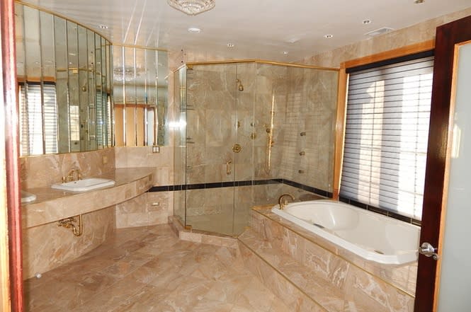 You, too, could shower where Dwyane Wade did, creep. (MLS listing #09143713)