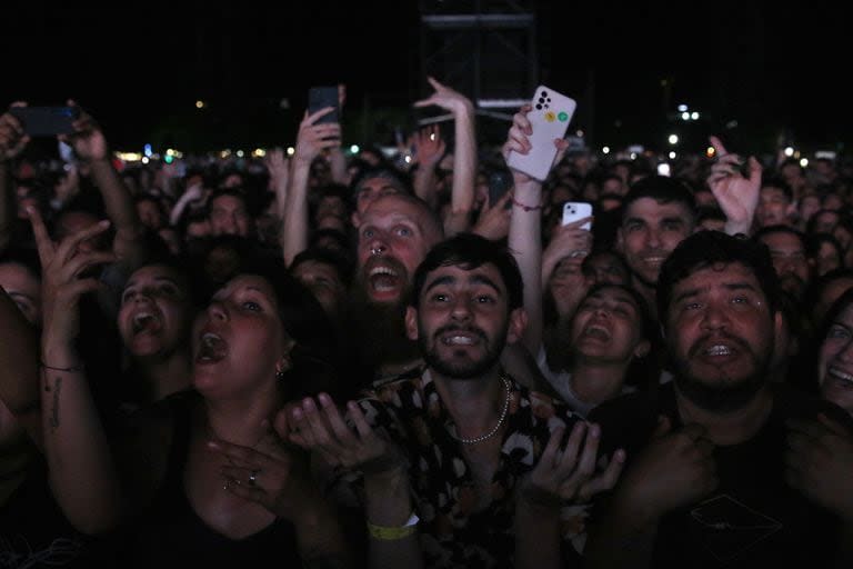 Babasónicos realizó el show más convocante de su carrera