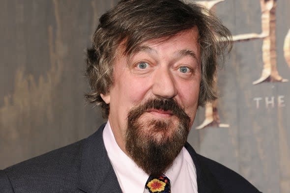 stephen fry boycotts dorchester collection luxury hotels