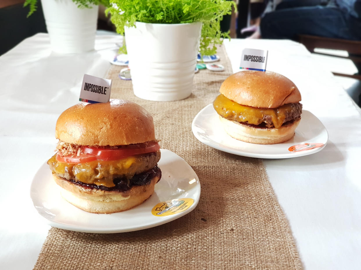 Burgers made with vegan “meat” by Impossible Foods. (Photo: Flora Yeo for Yahoo Lifestyle Singapore)