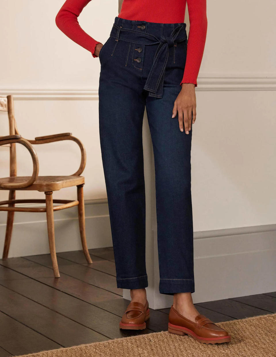 These slim-fitting, high waisted trousers come in four other colours. (Boden)