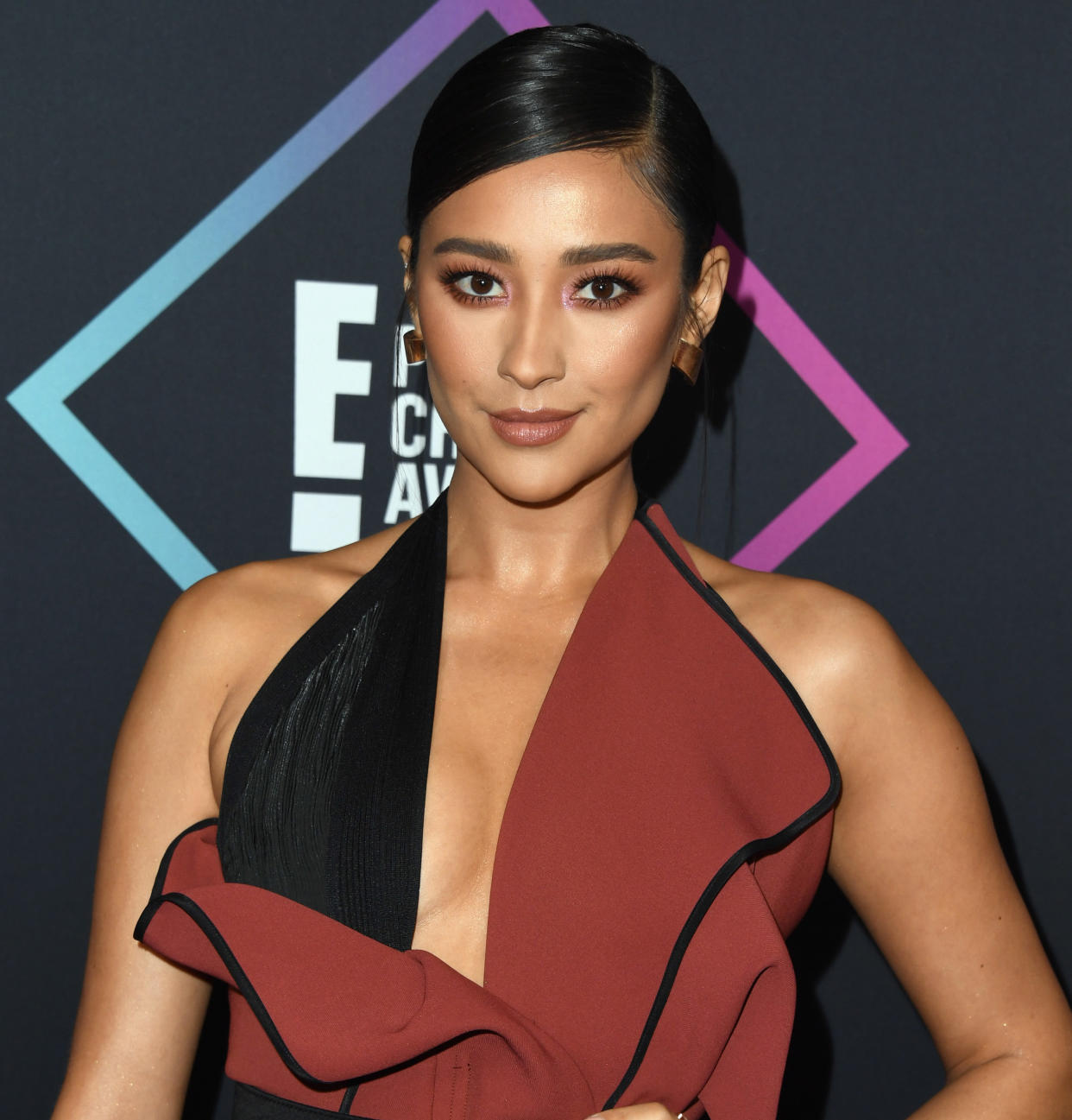 Shay Mitchell. Image via Getty Images.