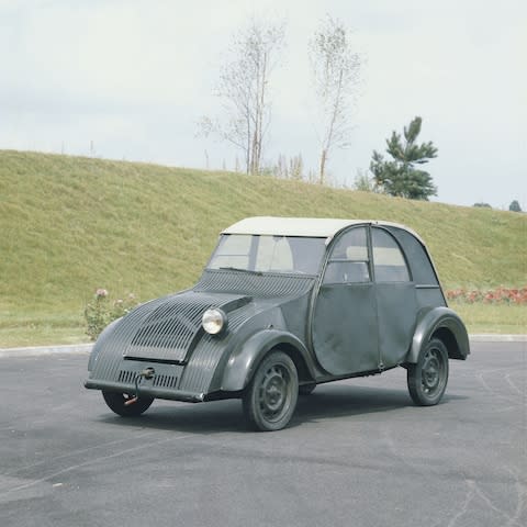 2CV