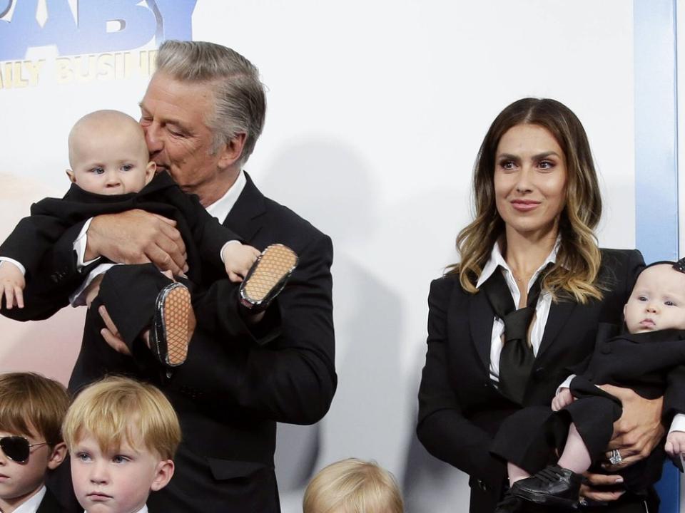 Im Juni hatten Alec Baldwin und seine Familie bei einer Filmpremiere noch allen Grund zu feiern. (Bild: imago/UPI Photo)