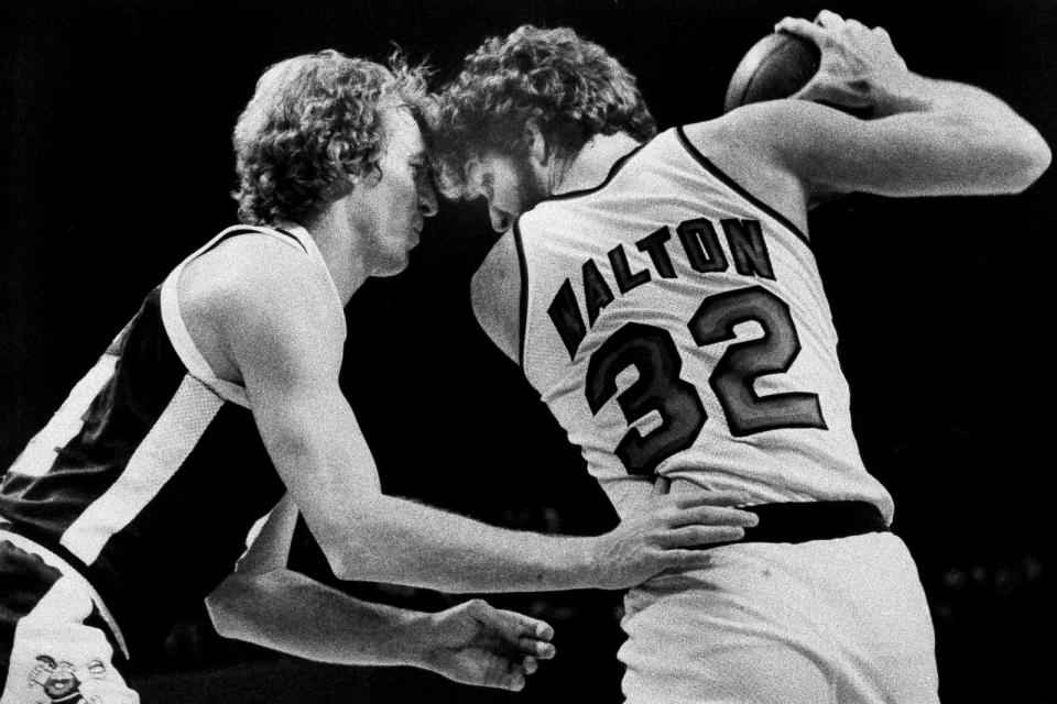 NBA名人堂球星Bill Walton過世享壽71歲。美聯社