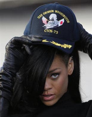 Rihanna and Brooklyn Decker promote “Battleship”
