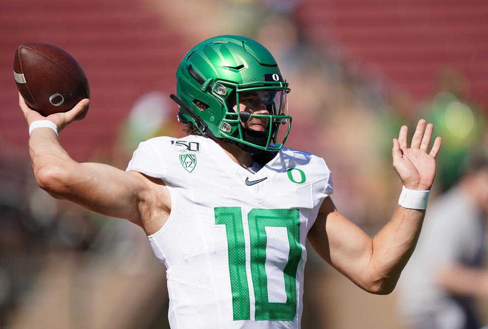 Oregon QB Justin Herbert has received some unfair criticism this season. (Getty Images)