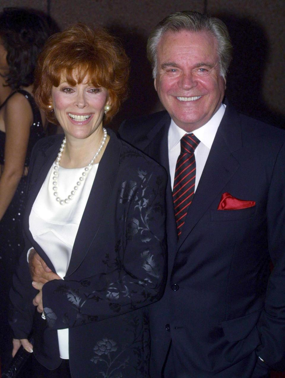 Jill St. John (seen here in 2001 with husband Robert Wagner) told Vanity Fair that working with Jerry Lewis was "an unhappy and disappointing experience."