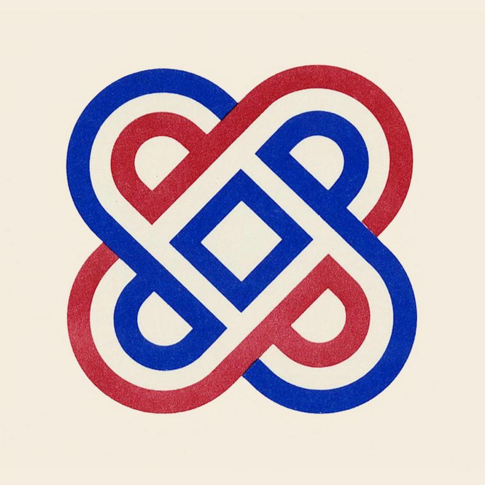 John Baker’s interlocking hearts design.