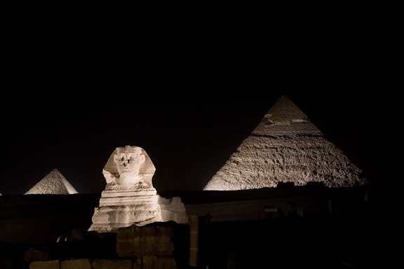 Earth Hour 2010. Skyline showing the Sphinx and the Pyramids before the lights are switched off for Earth Hour, Giza, near Cairo, Egypt.