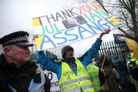 Hearing to decide whether Assange should be extradited to U.S. in London