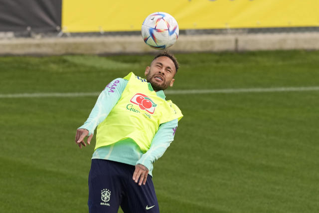 Neymar joins Brazil, has 1st practice ahead of World Cup - Yahoo Sports