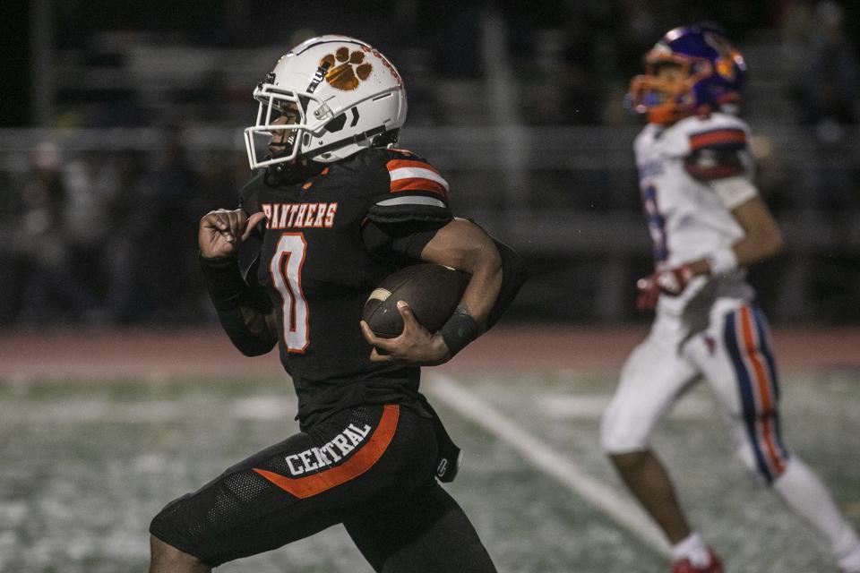 Central York's Juelz Goff runs toward the end zone for a touchdown. Central York defeats York High 51-44 in a District 3 Class 6A quarterfinal football game in Springettsbury Township, Friday, November 11, 2022.