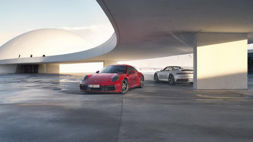 圖／Porsche日前公布全新2020型911 Carrera 4和911 Carrera 4 Cabriolet官方圖，預計將於明年初上市