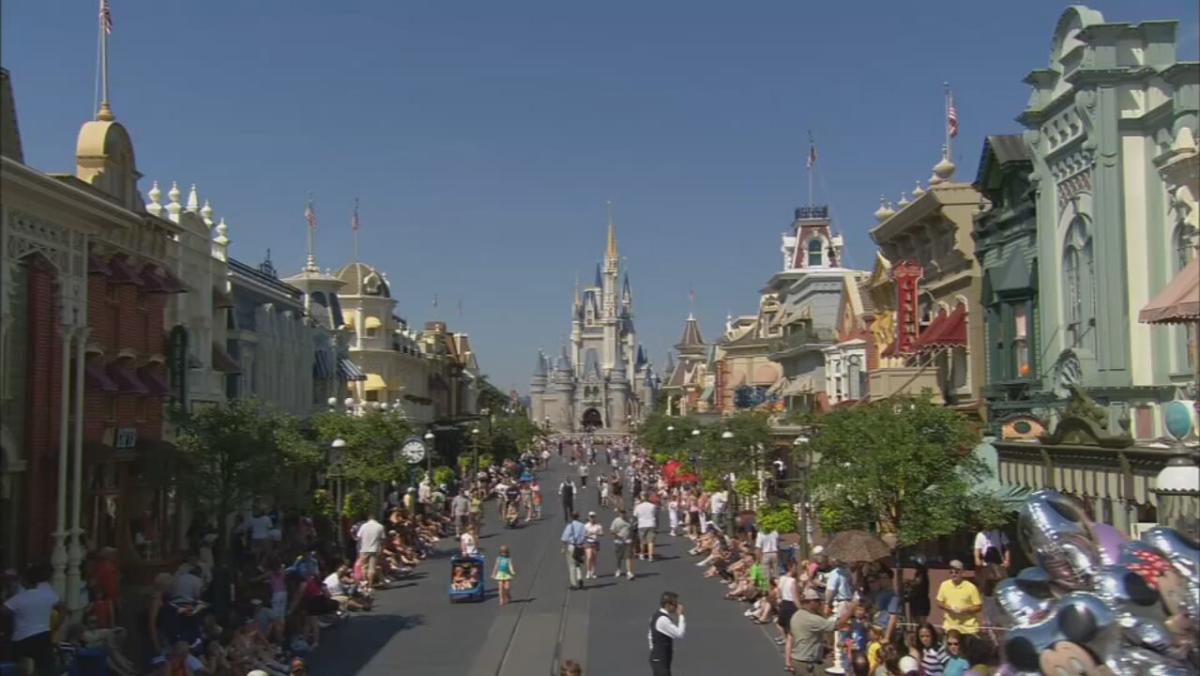 Video Disney union members plan to rally Wednesday amid contract