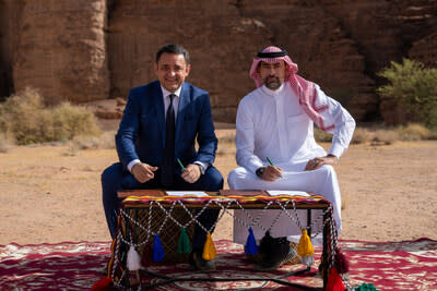 RCU CEO Amr AlMadani and Bouygues Construction Deputy CEO Pierre-Eric Saint-André (PRNewsfoto/Royal Commission for AlUla)