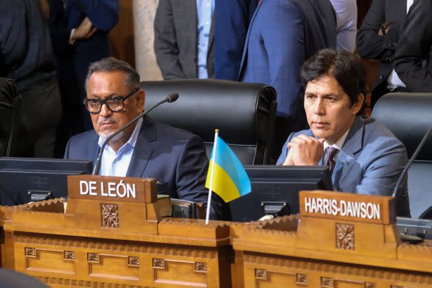 Los Angeles City Council members Gil Cedillo, left, and Kevin de León, both Democrats, have been steadfast in their refusals despite immense pressure from the party. (Photo: AP Photo/Ringo H.W. Chiu)