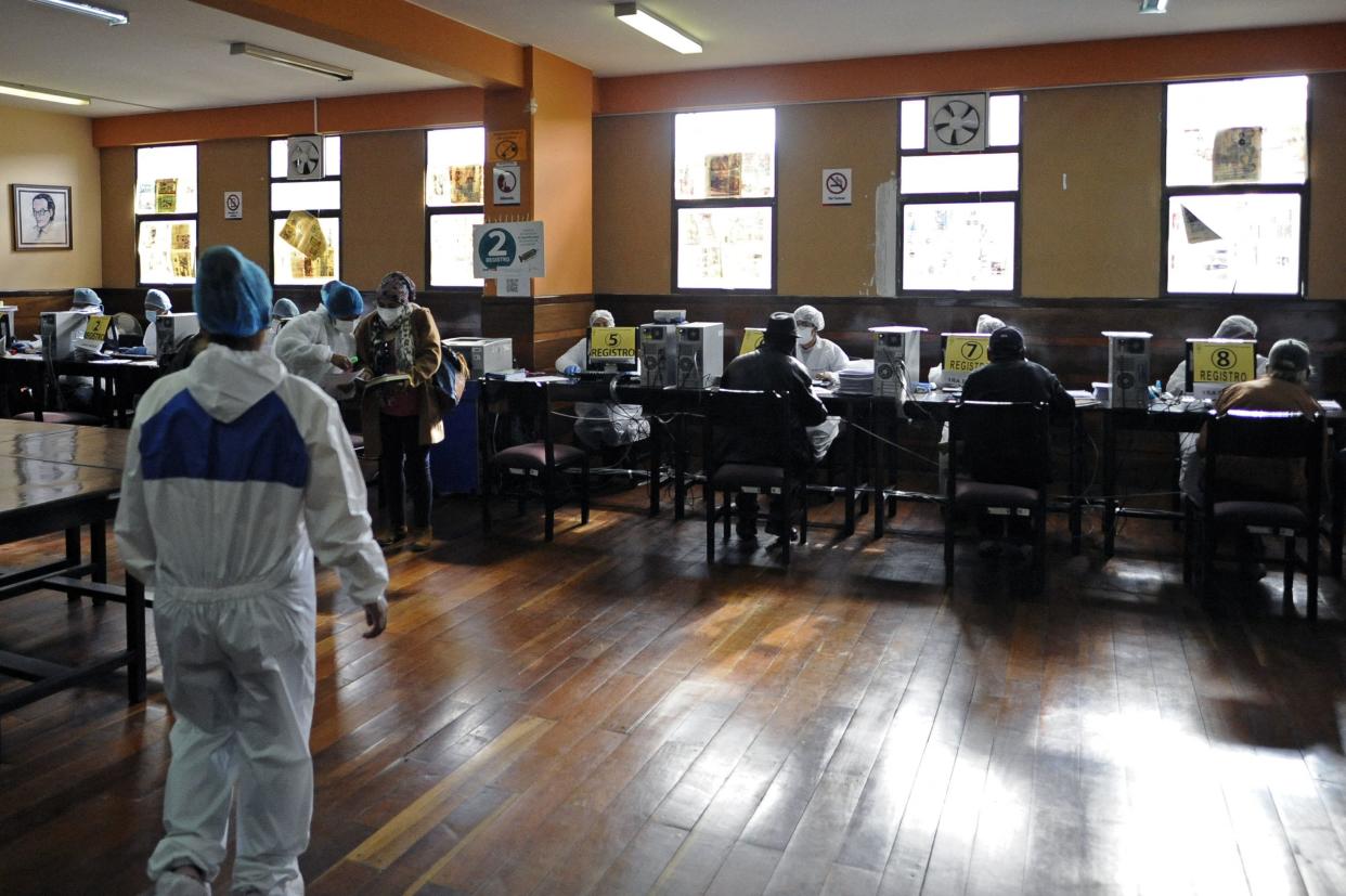 Elderly people register to receive the second dose of the Sputnik-V vaccine against COVID-19 at the Higher University of San Andrés (UMSA) in La Paz, on Aug. 11, 2021.