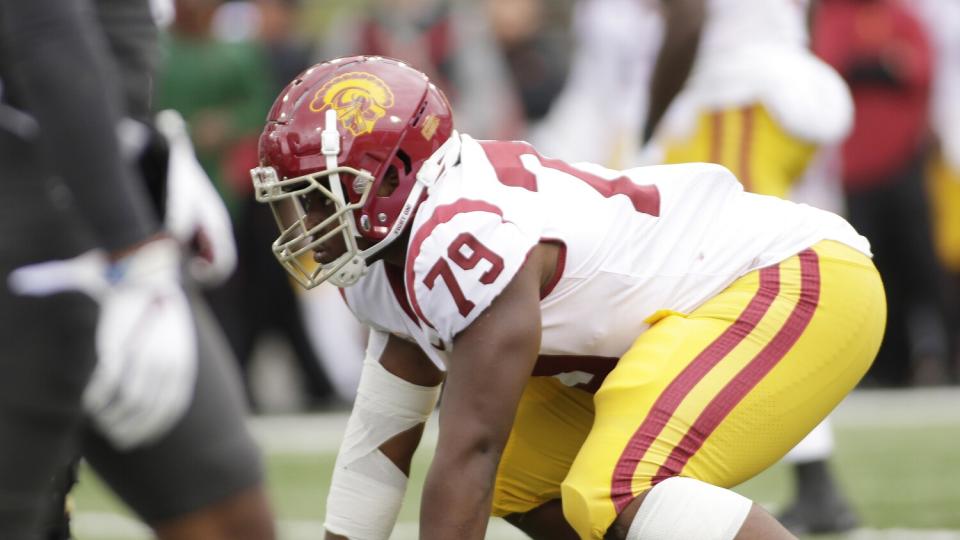 USC defensive lineman De'jon Benton lines up for a play against Washington State in September 2021.