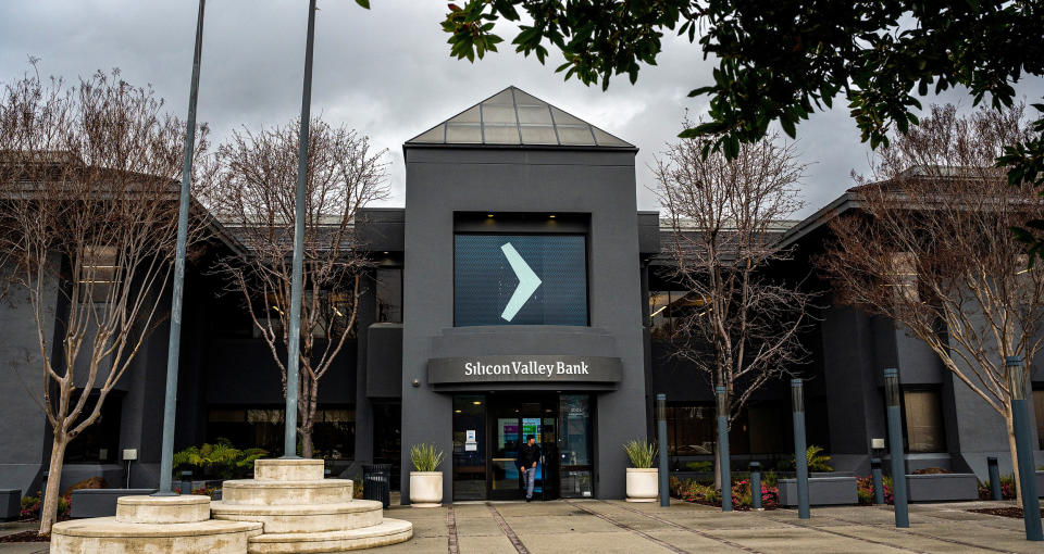 Silicon Valley Bank headquarters in Santa Clara, Calif. (David Paul Morris / Bloomberg via Getty Images)