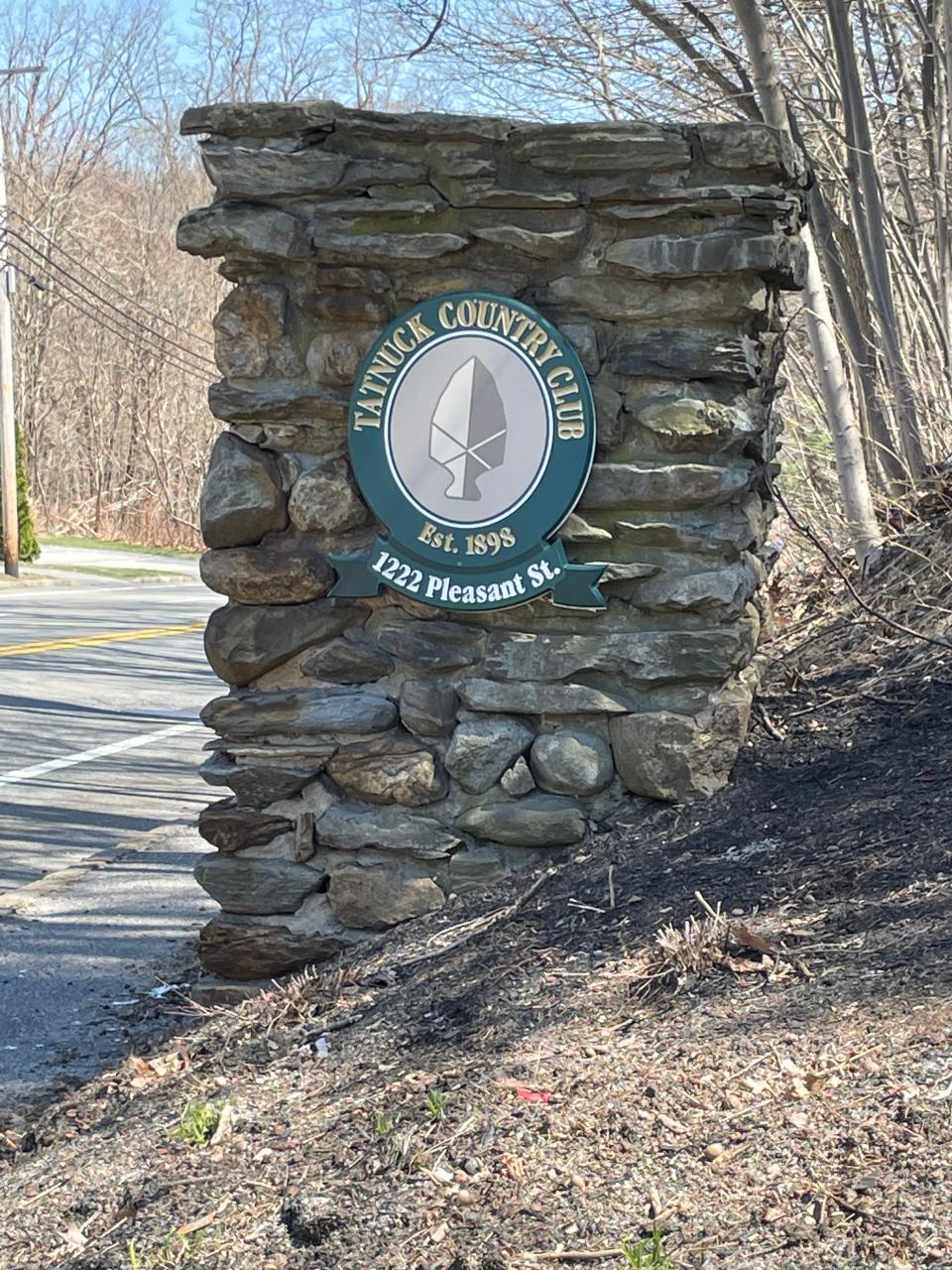 Tatnuck CC sign the club entrance on Pleasant Street in Worcester.