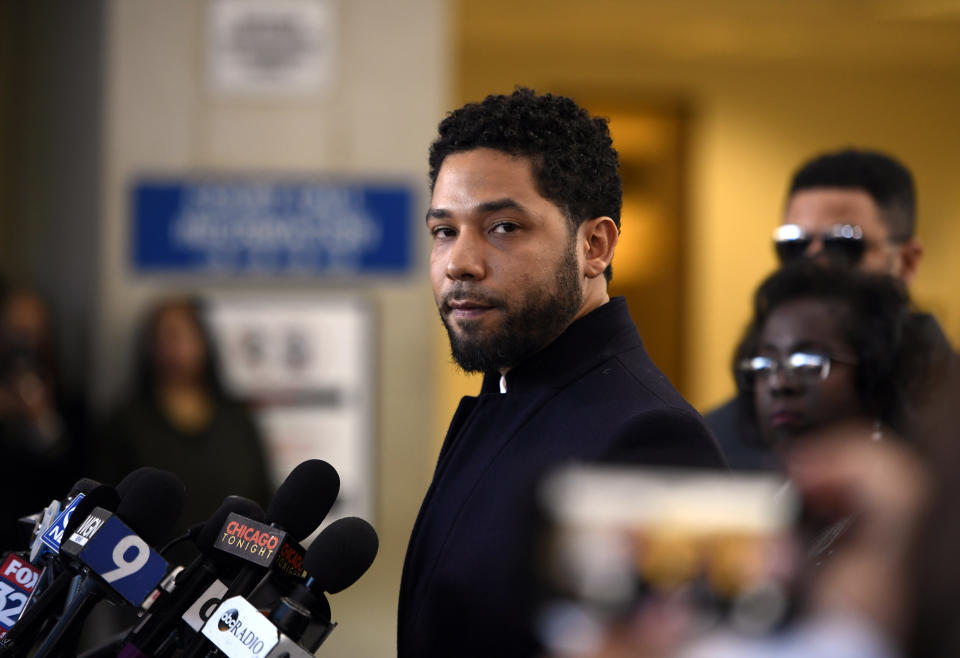 Actor Jussie Smollett talks to the media before leaving Cook County Court. Source: AP