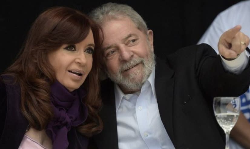 Cristina Kirchner aspira a que su situación judicial mejore como consecuencia de la victoria de Lula, a quien considera otra víctima del 