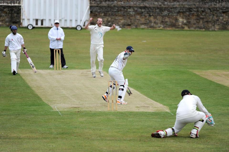 Addingham (fielding) are on the verge of promotion