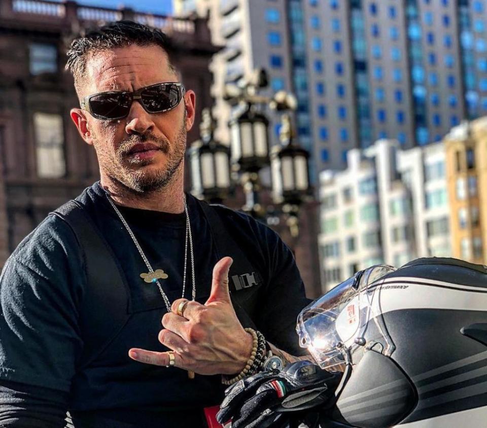 El actor ayudó persiguió a unos ladrones en motocicleta. Foto: IG @tomhardy