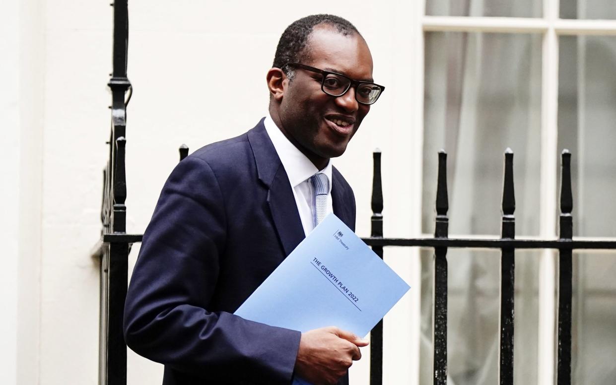 Chancellor of the Exchequer Kwasi Kwarteng, holding documents for the Growth Plan 2022. Issue date: Thursday September 29, 2022. - Aaron Chown/PA