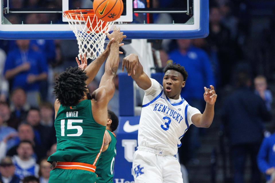 Nov 28, 2023; Lexington, Kentucky, USA; Kentucky Wildcats guard Adou Thiero (3) passes the ball during the first half against the Miami (Fl) Hurricanes at Rupp Arena at Central Bank Center. Mandatory Credit: Jordan Prather-USA TODAY Sports