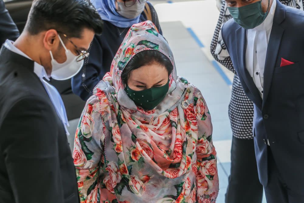 Datin Seri Rosmah Mansor arrives at the Kuala Lumpur High Court January 12, 2022. — Picture by Hari Anggara