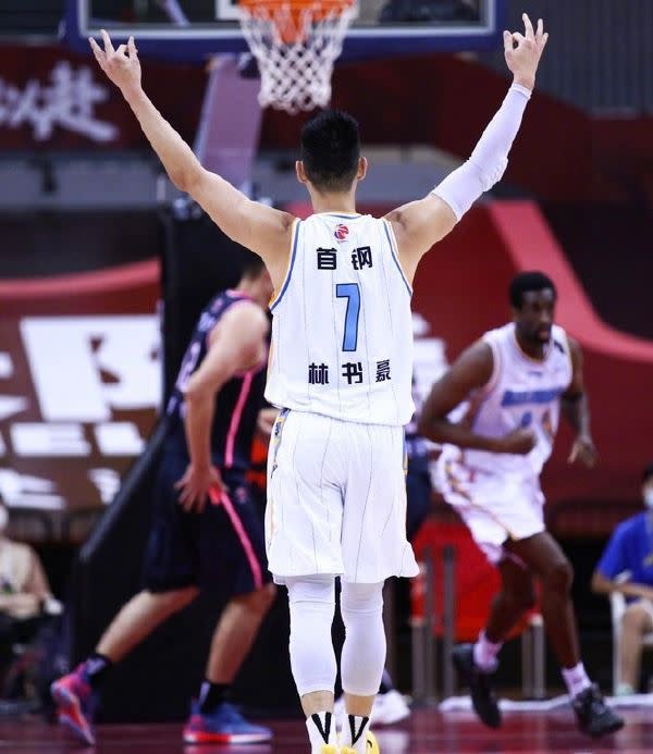 北京首鋼球星林書豪狂轟25分率隊獲勝。（圖／翻攝自微博）