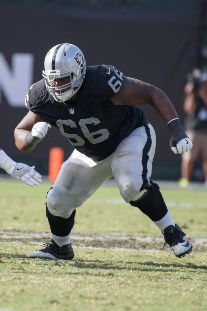 2017 Raiders One on One: Gabe Jackson vs. Ndamukong Suh