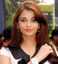 She is one of the most famous women in the world – and one of the prettiest too. But the fact remains - Aishwarya is a college dropout. Aishwarya studied at Arya Vidya Mandir High School in Mumbai, and then went to Jai Hind college for a year. She switched to Raheja college to study Architecture, but left it midway to pursue a career in modelling.