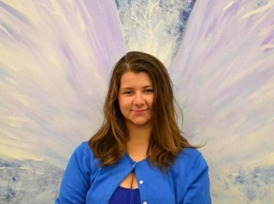 Cynthia Hoffman, 19, was lured to her death by a friend who invited her hiking in Anchorage earlier this month, authorities said. (Photo: )