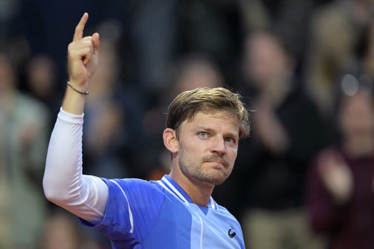 La celebración de David Goffin al vencer al francés Giovanni Mpetshi Perricard en Roland Garros