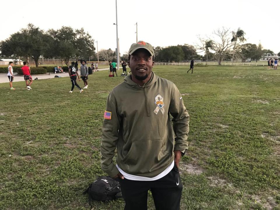 Former South Carolina Gamecocks and NFL wide receiver Ace Sanders sets aside time each Friday night for youth football players in his native Manatee County in Bradenton, Florida, to hone their skills.