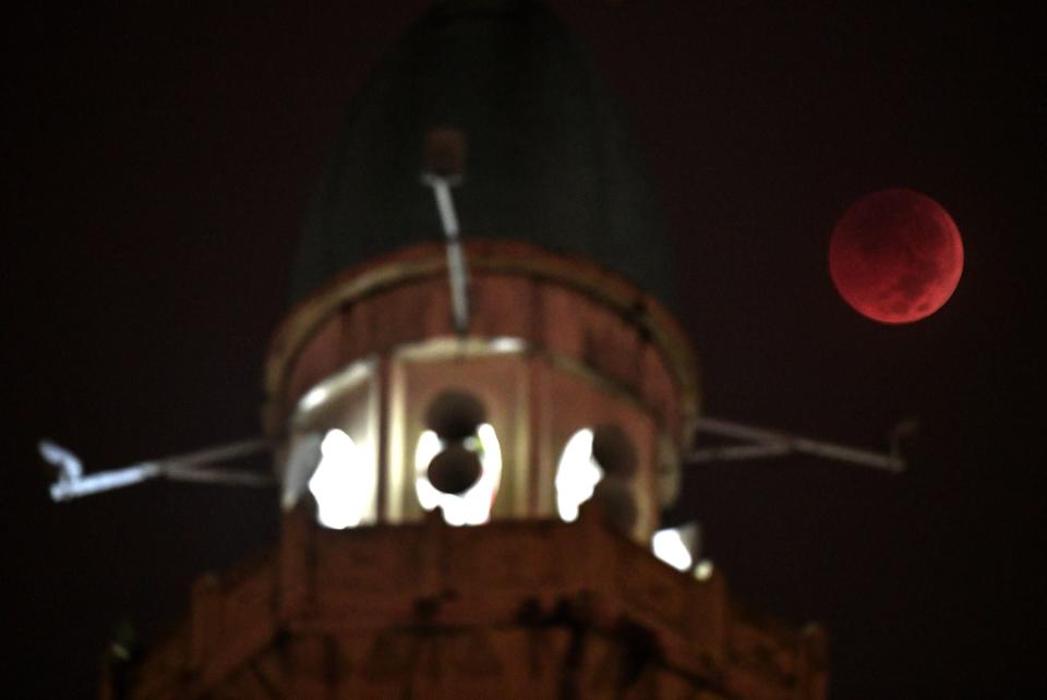 Beside the dome of the Wilayah mosque in Kuala Lumpur, Malaysia. (Photo: MOHD RASFAN via Getty Images)