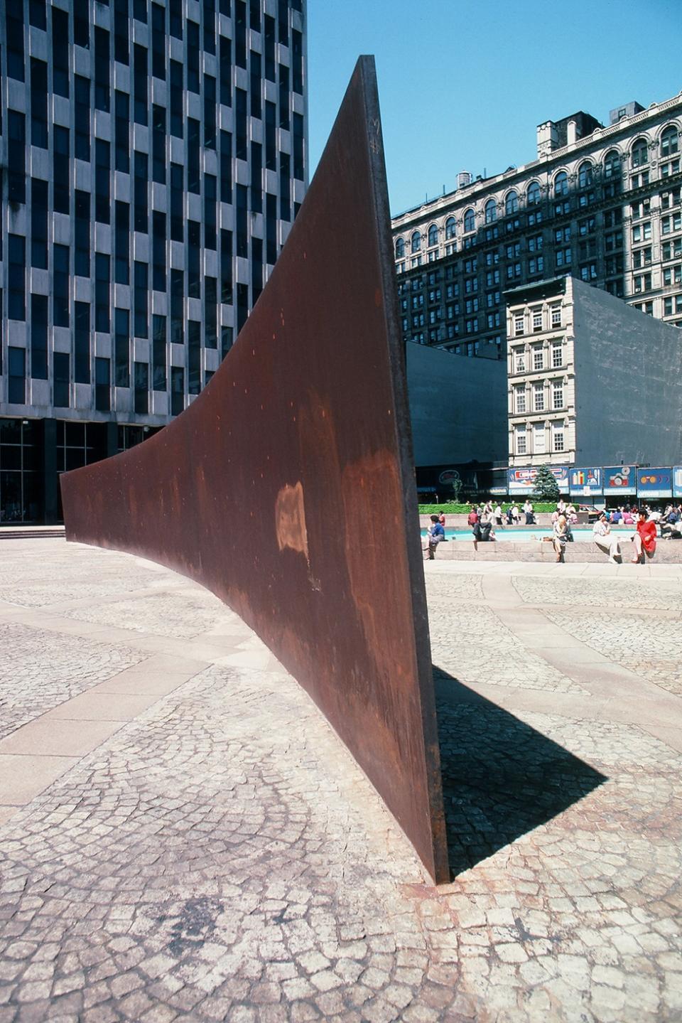 Richard Serra, Tilted Arc, 1981