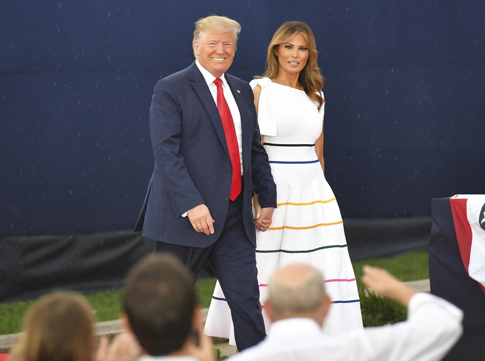 US President Donald Trump and First Lady Melania Trump arrive at the "Salute to America" Fourth of July event at the Lincoln Memorial in Washington, DC, July 4, 2019. (Photo by MANDEL NGAN / AFP)        (Photo credit should read MANDEL NGAN/AFP/Getty Images)