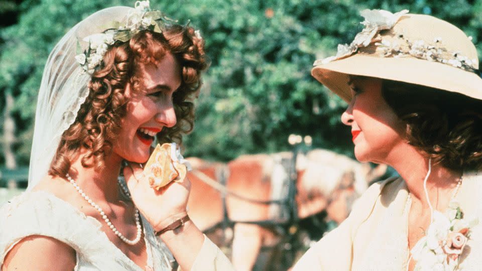 Laura Dern and Diane Ladd in 'Rambling Rose' in 1991. - Carolco/Rambling Rose/Midnight Sun/Kobal/Shutterstock