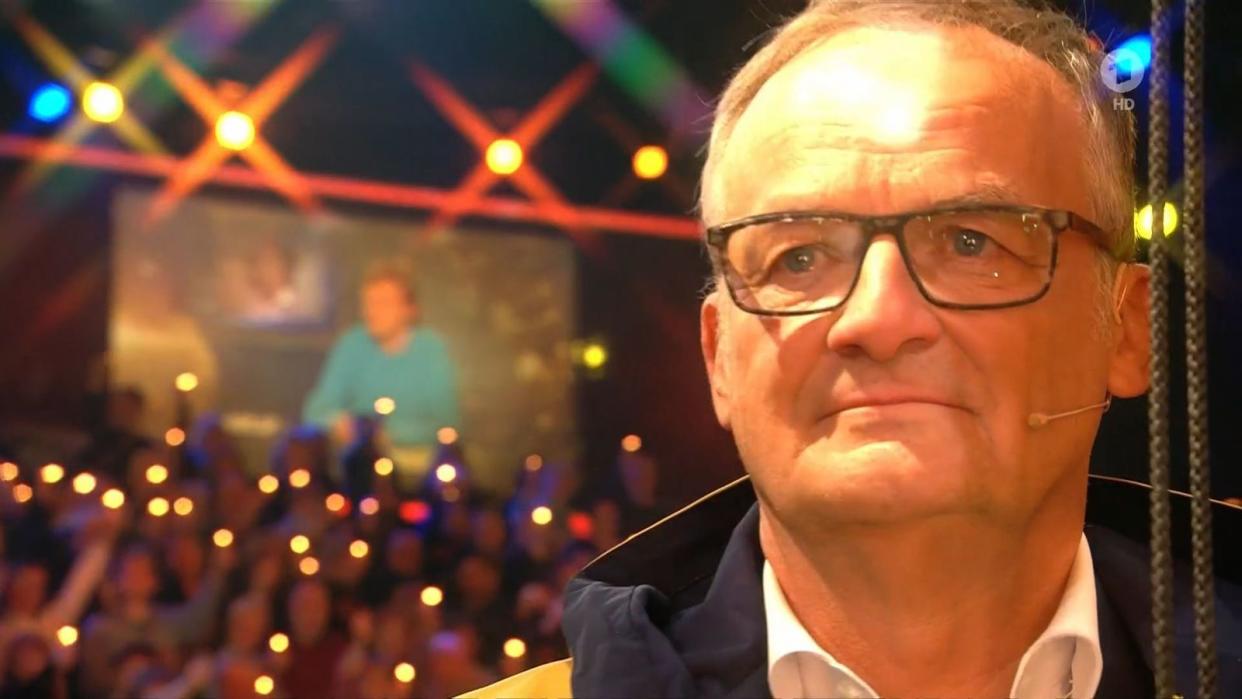 Bewegt vom Bonnie-Tyler-Auftritt: Frank Plasberg. (Bild: ARD/ Screenshot)