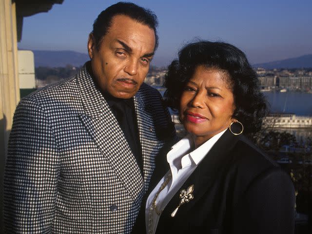 <p>Alain BENAINOUS/Gamma-Rapho/Getty</p> Joseph And Katherine Jackson on March 20, 1993 in Geneva, Switzerland.