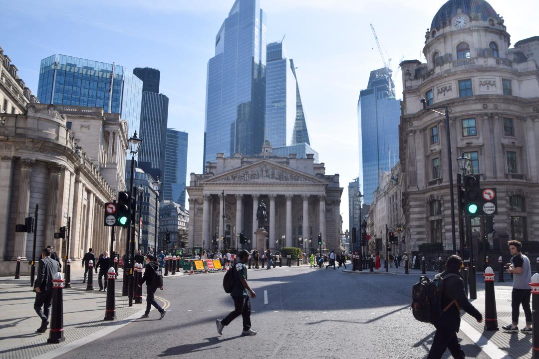May 9, 2024, London, England, UK: Exterior view of the Bank of England and the Royal Exchange ahead of the interest rate decision. The BOE is expected to leave interest rates unchanged once again. (Credit Image: © Vuk Valcic/ZUMA Press Wire) EDITORIAL USAGE ONLY! Not for Commercial USAGE!